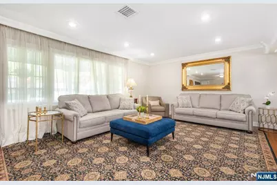 681 Glendale Road, Franklin Lakes, NJ 07417 - Photo 5