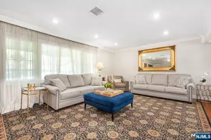 681 Glendale Rd, Franklin Lakes, NJ 07417 - Photo 5