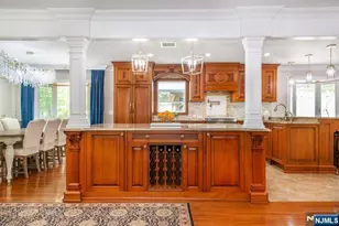 681 Glendale Rd, Franklin Lakes, NJ 07417 - Photo 7