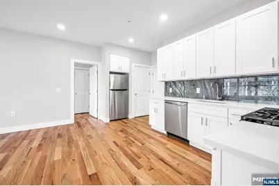 66 Mount Prospect Avenue 4 #4, Clifton, NJ 07013 - Photo 3