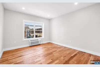 66 Mount Prospect Avenue 4 #4, Clifton, NJ 07013 - Photo 9