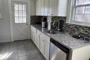 908 Linden Ave, Ridgefield, NJ 07657 - Photo 5