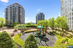 200 Winston 109, Cliffside Park, NJ 07010 - Photo 45