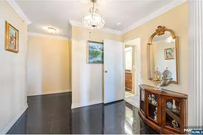200 Winston 109 #109, Cliffside Park, NJ 07010 - Photo 7