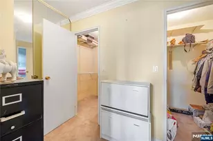 200 Winston 109, Cliffside Park, NJ 07010 - Photo 31