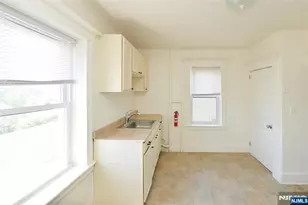 39 Lodi Street 2, Hackensack, NJ 07601 - Photo 3