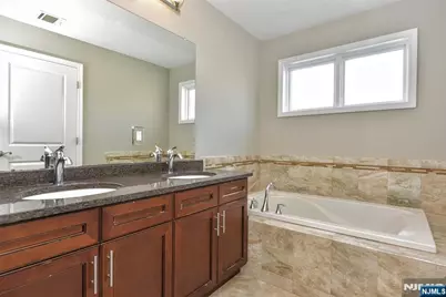 501 Whitney Lane, Allendale, NJ 07401 - Photo 19