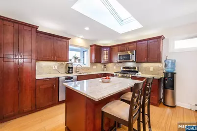 275 Springfield Avenue, Hasbrouck Heights, NJ 07604 - Photo 7