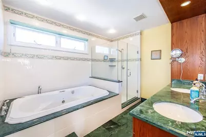275 Springfield Avenue, Hasbrouck Heights, NJ 07604 - Photo 19