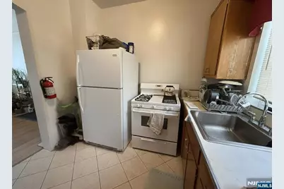 112 Division Avenue 2 #2, Garfield, NJ 07026 - Photo 5