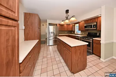 570 Oak Avenue, Maywood, NJ 07607 - Photo 7