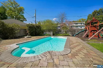 215 Inwood Avenue, Montclair, NJ 07043 - Photo 47