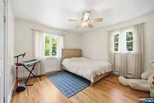 4 Ackerman St, Waldwick, NJ 07463 - Photo 17