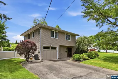 4 Ackerman Street, Waldwick, NJ 07463 - Photo 3