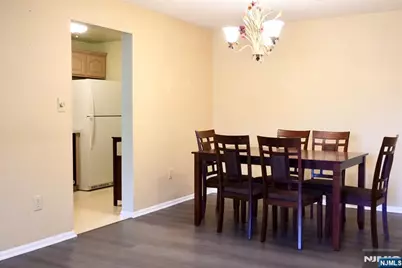 2009 Beatrice Court, Mahwah, NJ 07430 - Photo 5