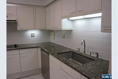 1512 Palisade Avenue 2R #2R, Fort Lee, NJ 07024 - Photo 7