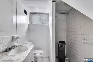 162 Clinton St, East Orange, NJ 07018 - Photo 23