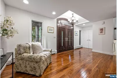 31 Sherwood Drive, Hillsdale, NJ 07642 - Photo 5
