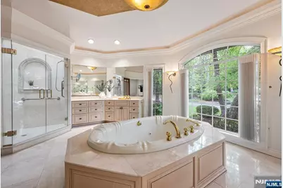 31 Sherwood Drive, Hillsdale, NJ 07642 - Photo 23