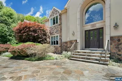 309 Skyridge Road, Franklin Lakes, NJ 07417 - Photo 5