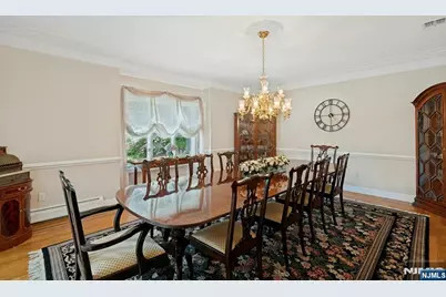 309 Skyridge Road, Franklin Lakes, NJ 07417 - Photo 9