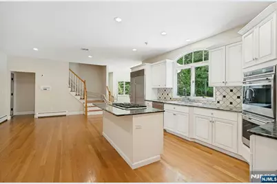 309 Skyridge Road, Franklin Lakes, NJ 07417 - Photo 17