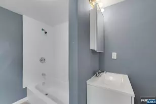 513 Sandford, Newark, NJ 07106 - Photo 31