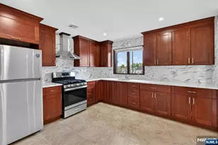 97 Sipp Ave 2, Clifton, NJ 07013 - Photo 5