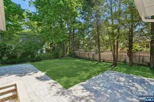 11 Raymond St, Englewood Cliffs, NJ 07632 - Photo 29