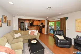 65 Clover Ct, New Milford, NJ 07646 - Photo 3