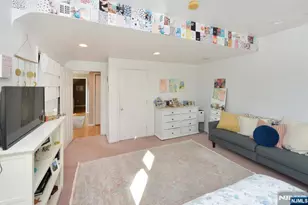 65 Clover Ct, New Milford, NJ 07646 - Photo 15
