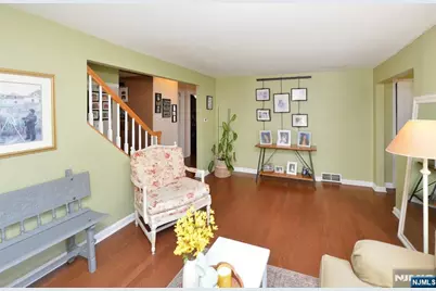 65 Clover Court, New Milford, NJ 07646 - Photo 21