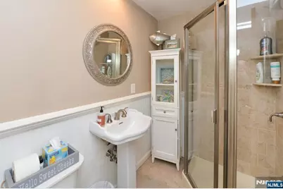 65 Clover Court, New Milford, NJ 07646 - Photo 25