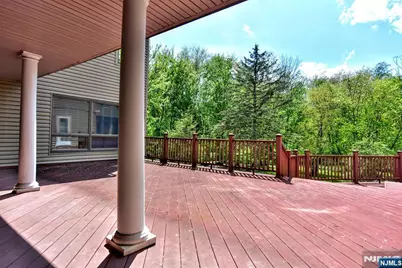 962 Arapaho Trail, Franklin Lakes, NJ 07417 - Photo 15
