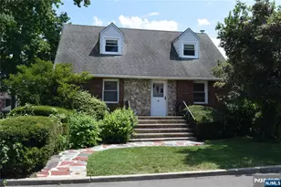 14 6th Street 2nd Fl, Englewood Cliffs, NJ 07632 - Photo 1