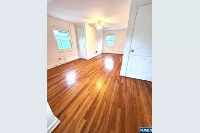 14 6th Street 2nd Fl #2nd FL, Englewood Cliffs, NJ 07632 - Photo 5