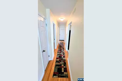 648 Milton Avenue 1st Floor #1st floor, Lyndhurst Township, NJ 07071 - Photo 9