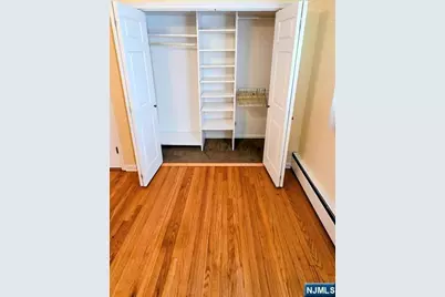 648 Milton Avenue 1st Floor #1st floor, Lyndhurst Township, NJ 07071 - Photo 11