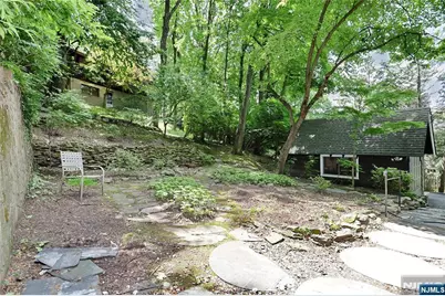 388 Allaire Avenue, Leonia, NJ 07605 - Photo 39