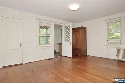 388 Allaire Avenue, Leonia, NJ 07605 - Photo 17