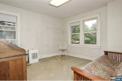 388 Allaire Avenue, Leonia, NJ 07605 - Photo 23