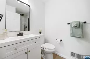214 Swathmore Dr 2015, Nutley, NJ 07110 - Photo 27