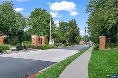 214 Swathmore Drive 2015 #2015, Nutley, NJ 07110 - Photo 49