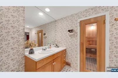 11 Lower Cross Road, Saddle River, NJ 07458 - Photo 25