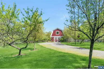 11 Lower Cross Road, Saddle River, NJ 07458 - Photo 33