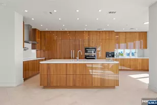 100 Carlyle Dr Vp6, Cliffside Park, NJ 07010 - Photo 17