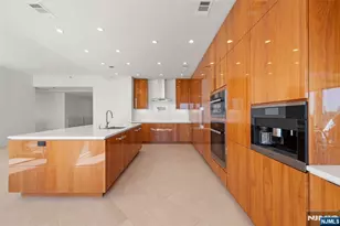 100 Carlyle Dr Vp6, Cliffside Park, NJ 07010 - Photo 21