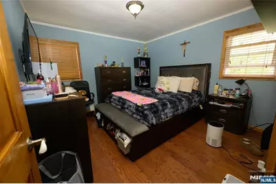 487 Macarthur Avenue, Garfield, NJ 07026 - Photo 9