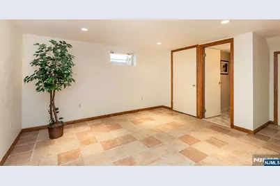 52 Sommer Avenue, Glen Ridge, NJ 07028 - Photo 25