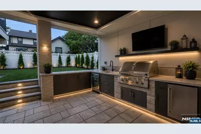 1077 Abbott Boulevard, Fort Lee, NJ 07024 - Photo 23